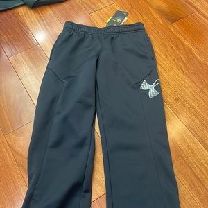 NWT BOYS UNDER ARMOUR JOGGERS